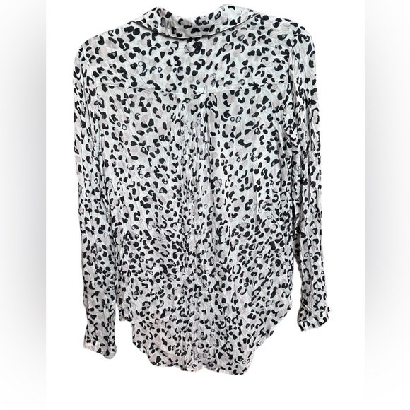 Cloth and Stone Animal Print Black and White Long Sleeve Button Down Shirt - Picture 4 of 7